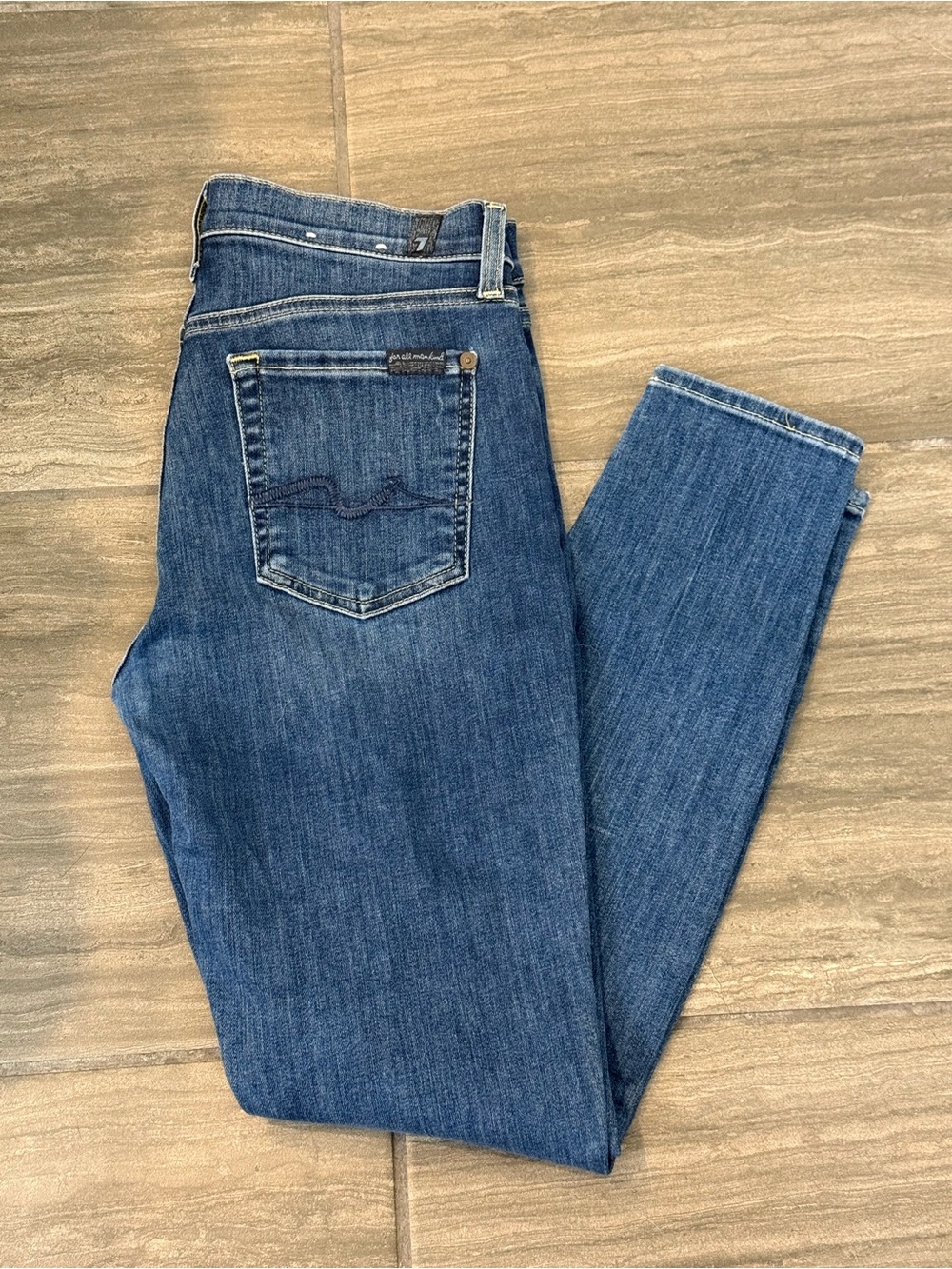 7 For All Mankind Straight Ankle Leg Gwenevere Jeans in Medium Blue Denim